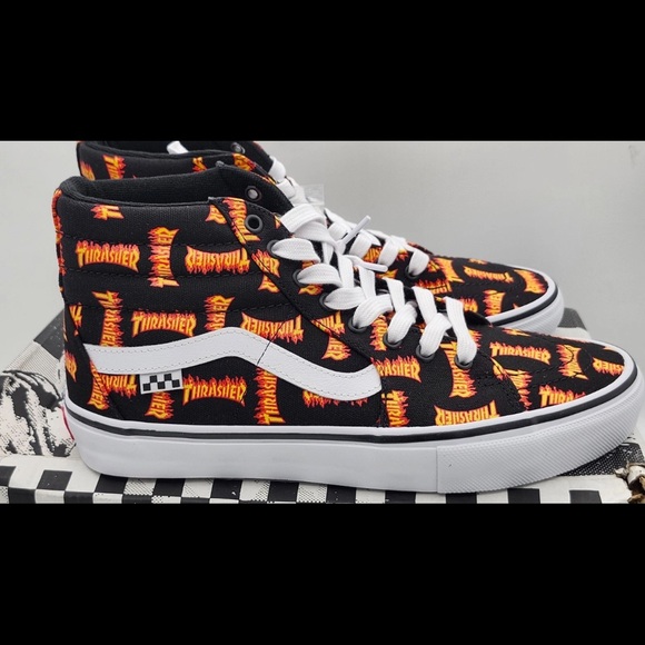 Vans X Thrasher Skate Sk8-Hi Shoe(Black/Multi) - Picture 2 of 4